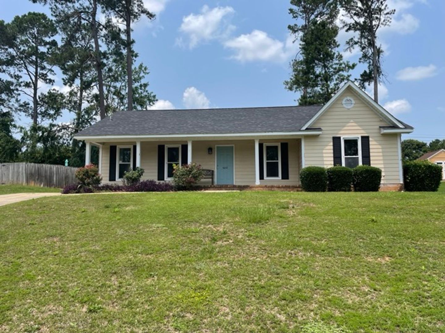 Evans House: 4207 Fairfield Cir