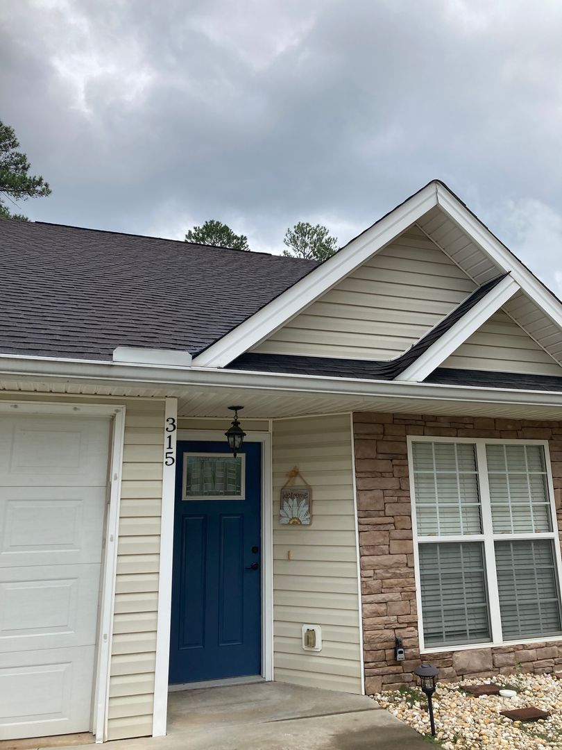 Augusta House: 315 Caldwell Circle