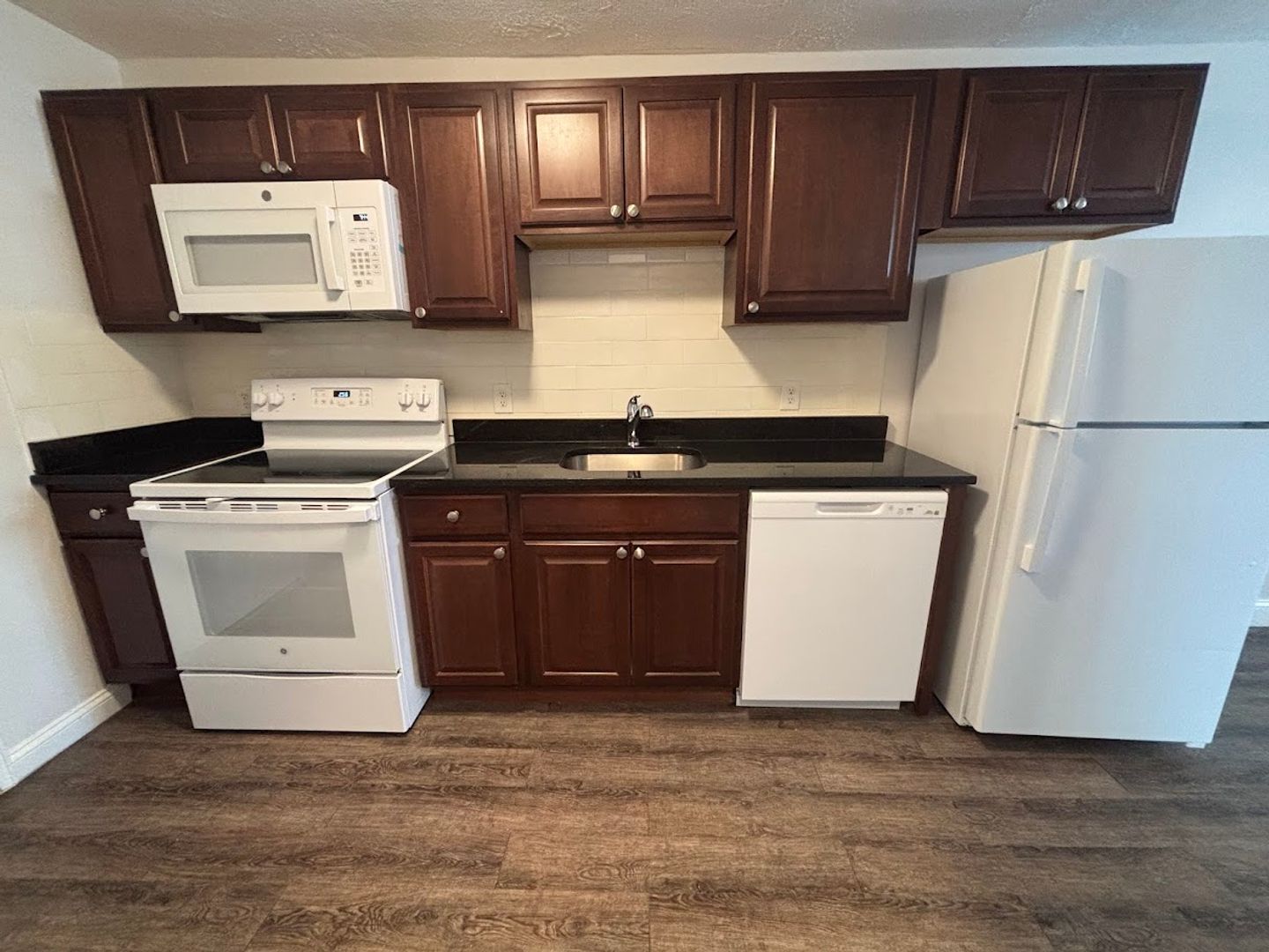 Chelsea Apartment: 86 Harvard St