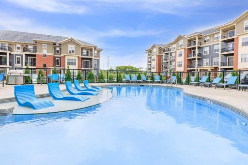 Tour Our Beautiful 3 Bedroom Apartments - Rarely Available! – photo 1