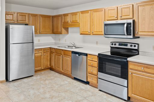 1ST MONTH FREE W/ A 13 MONTH LEASE!