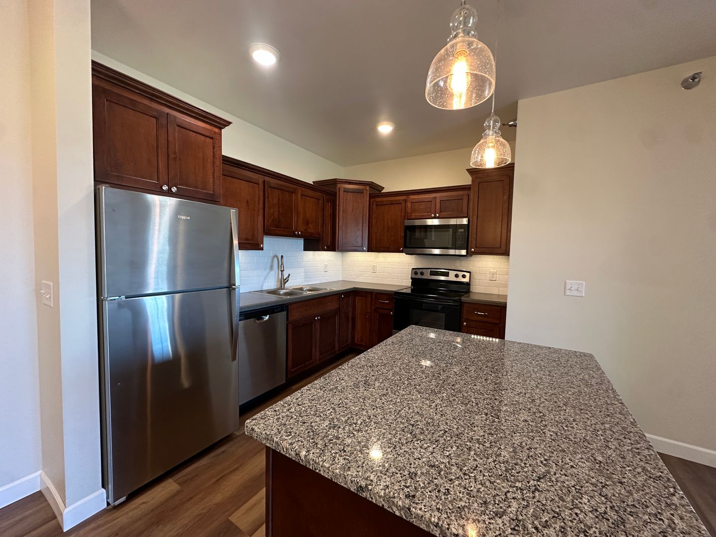 Oshkosh Apartment: 3495 Lake Butte Des Morts Dr