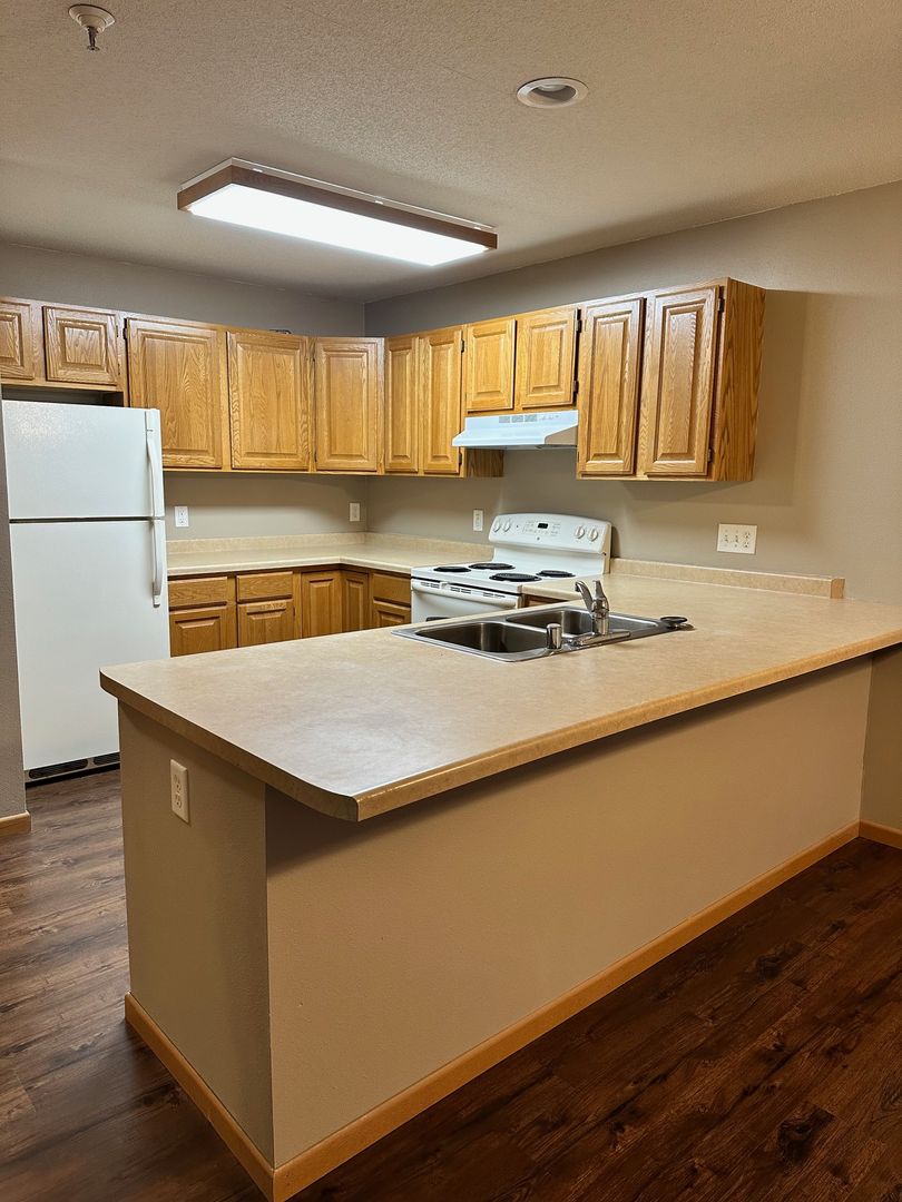 La Crosse Apartment: 420 5th Ave S