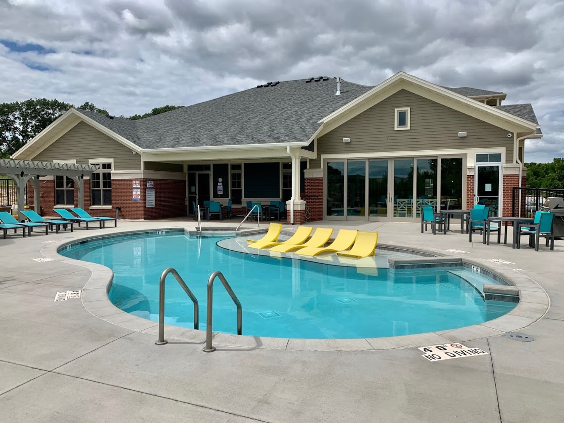 2101 Abbey Road, Onalaska, WI 54650