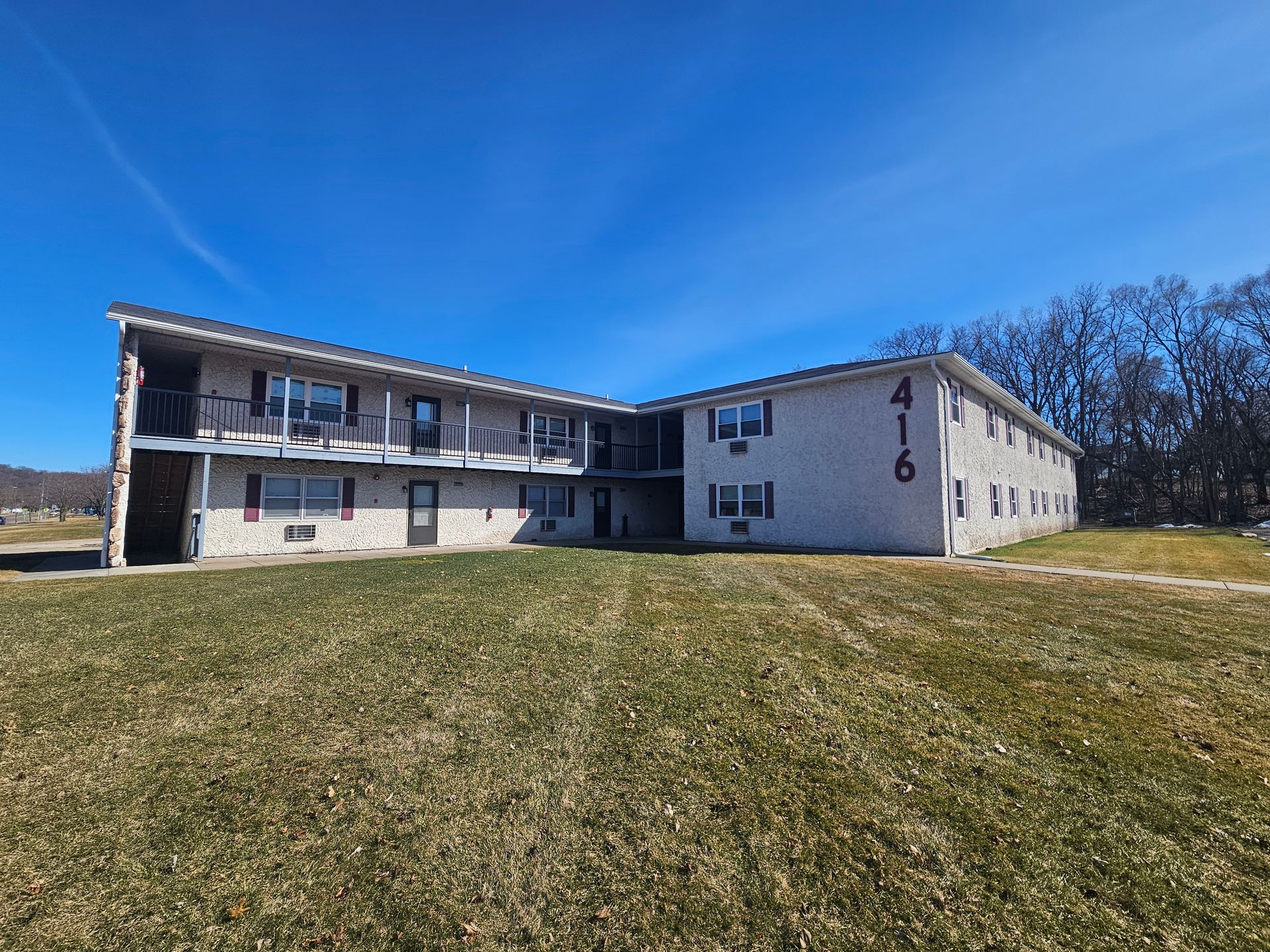 Onalaska Apartment: 408,416, 510 Quincy Street