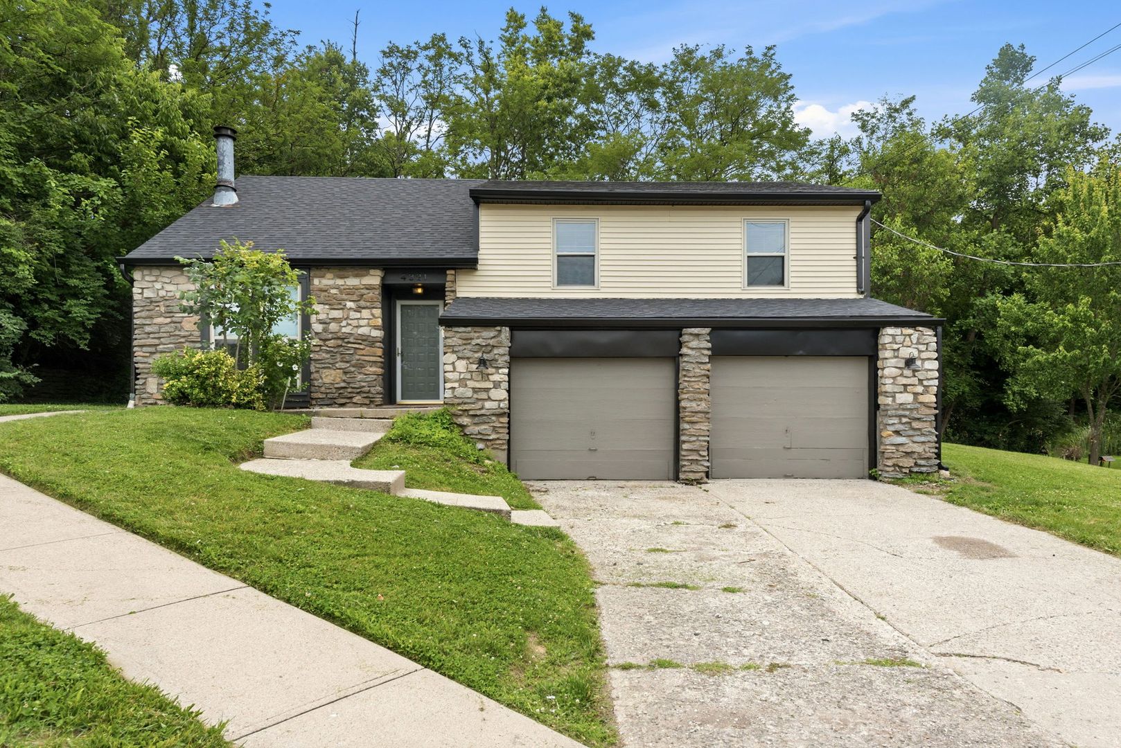 Cincinnati House: 4321 Westwood Northern Blvd.