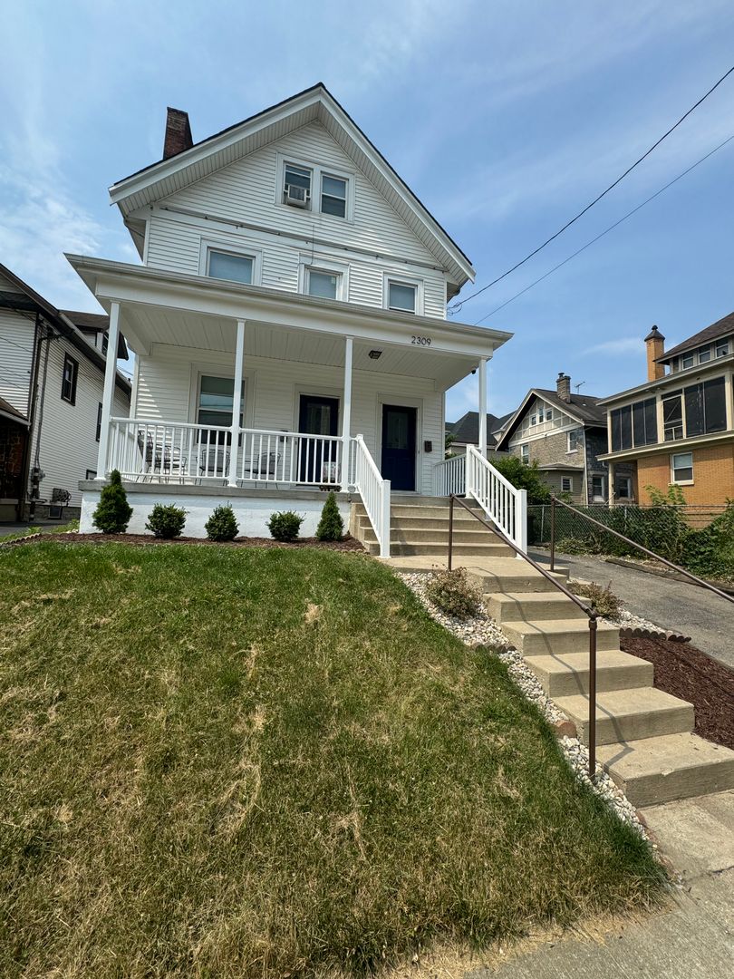 Cincinnati Apartment: 2309 Washington Ave.