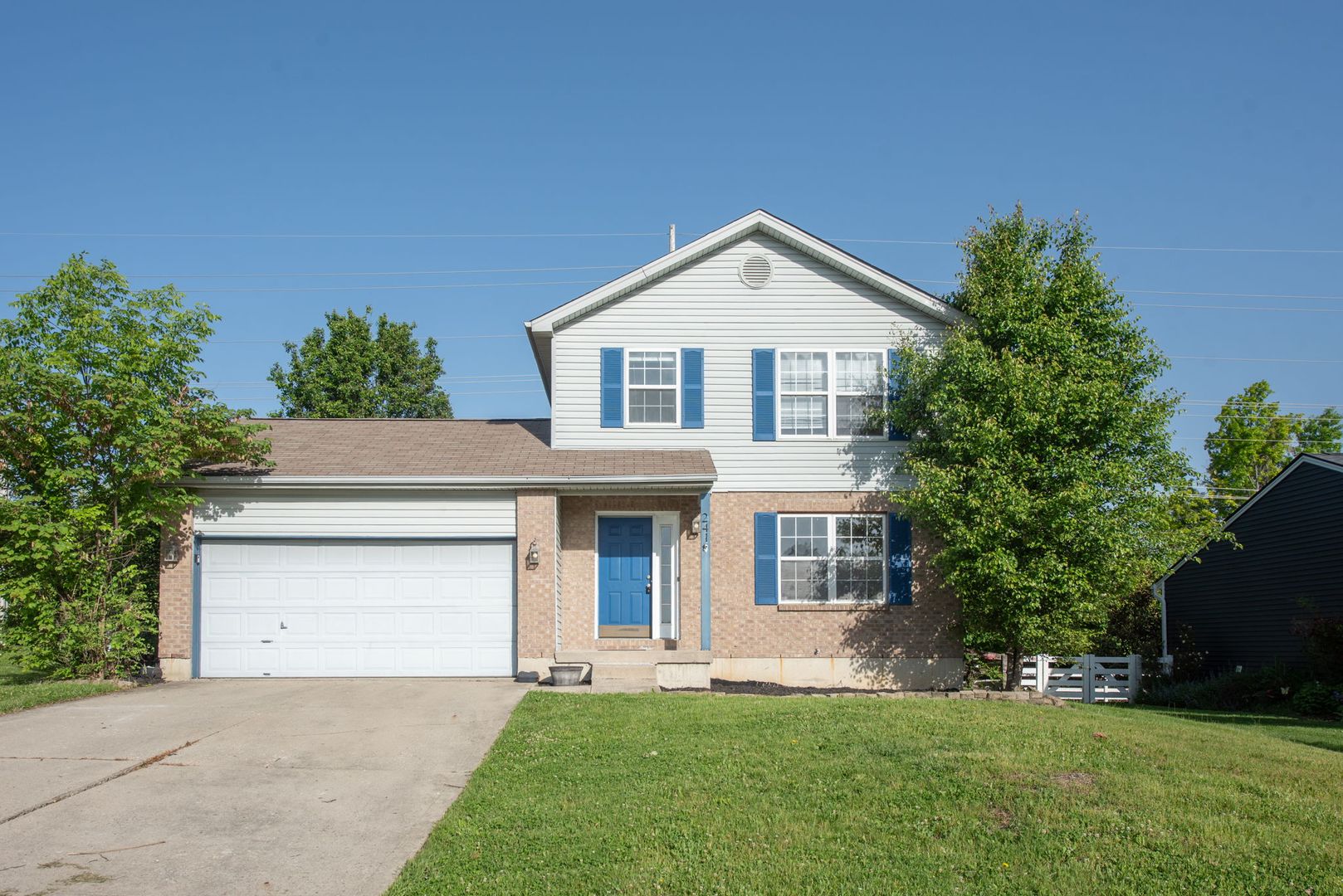 Lebanon House: 241 Wood Forge Circle