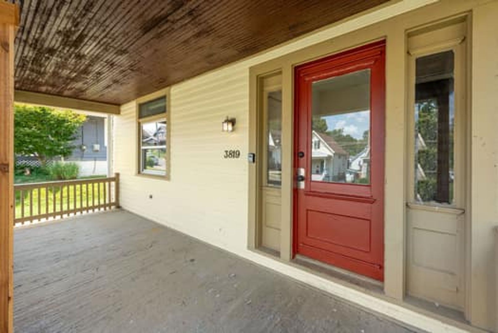 PHC- ST. MARTINS PL. 3819 5 of 12