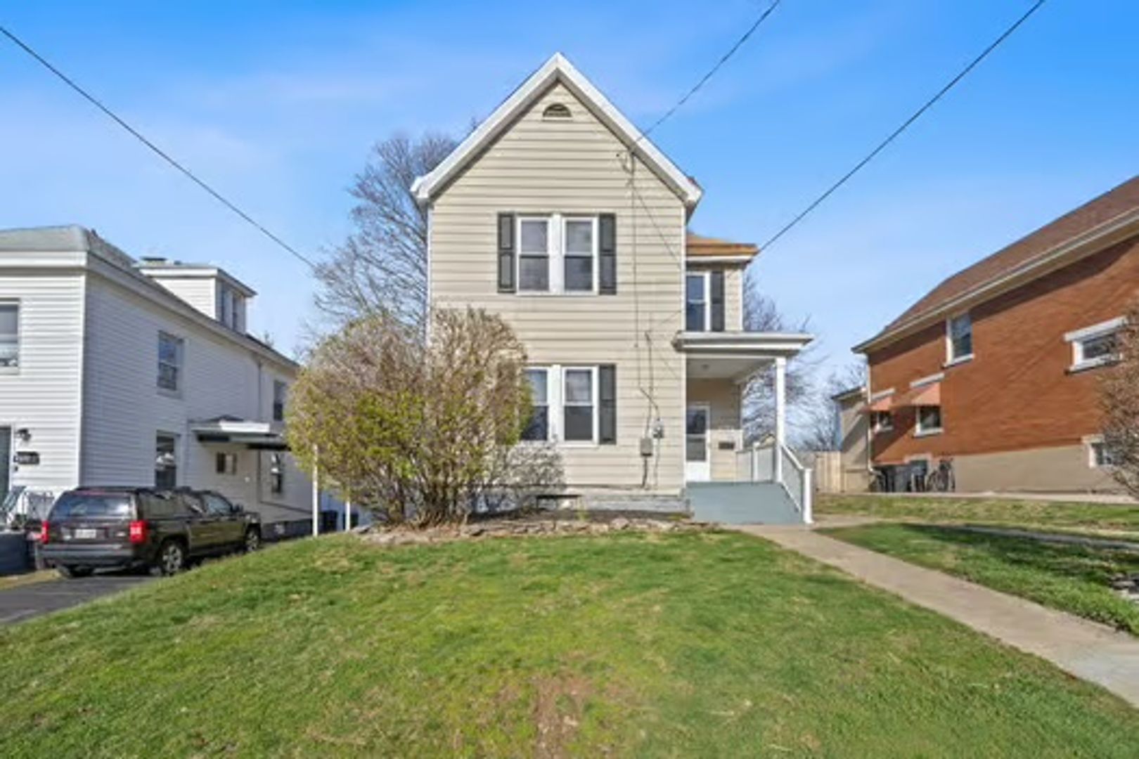 Cincinnati House: 3713 Lovell Ave.