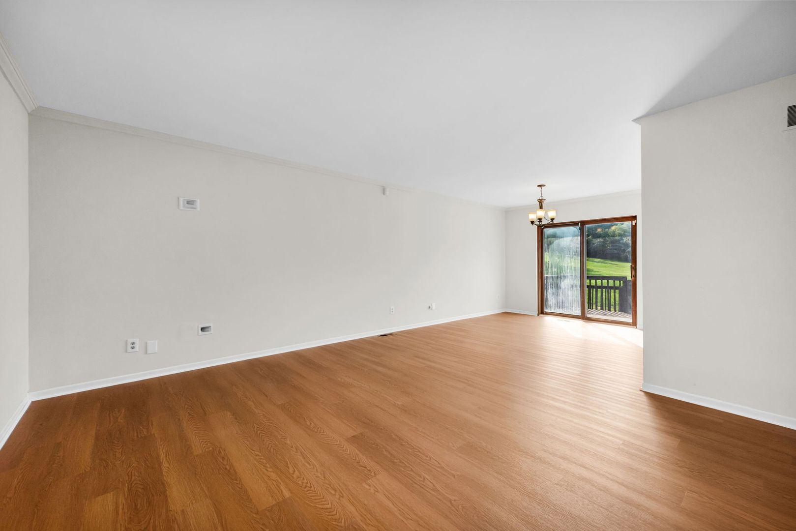 PHC- QUEENSWOOD DR. 2700 7 of 12