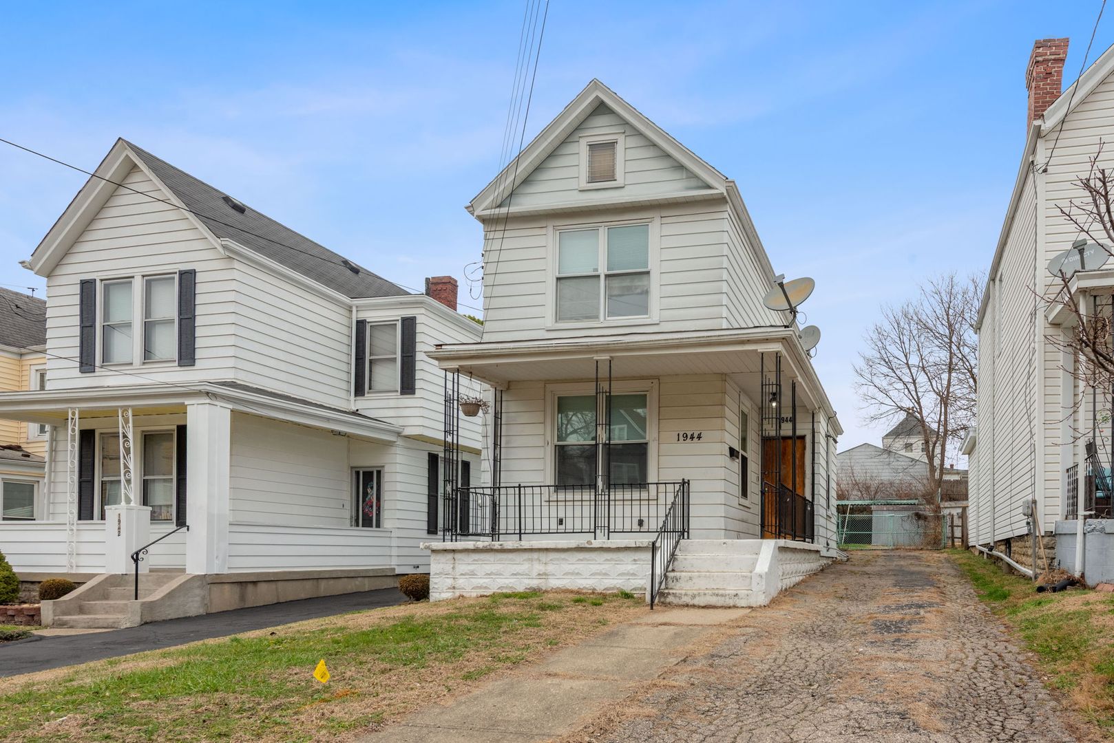 Cincinnati House: 1944 Elm Ave.