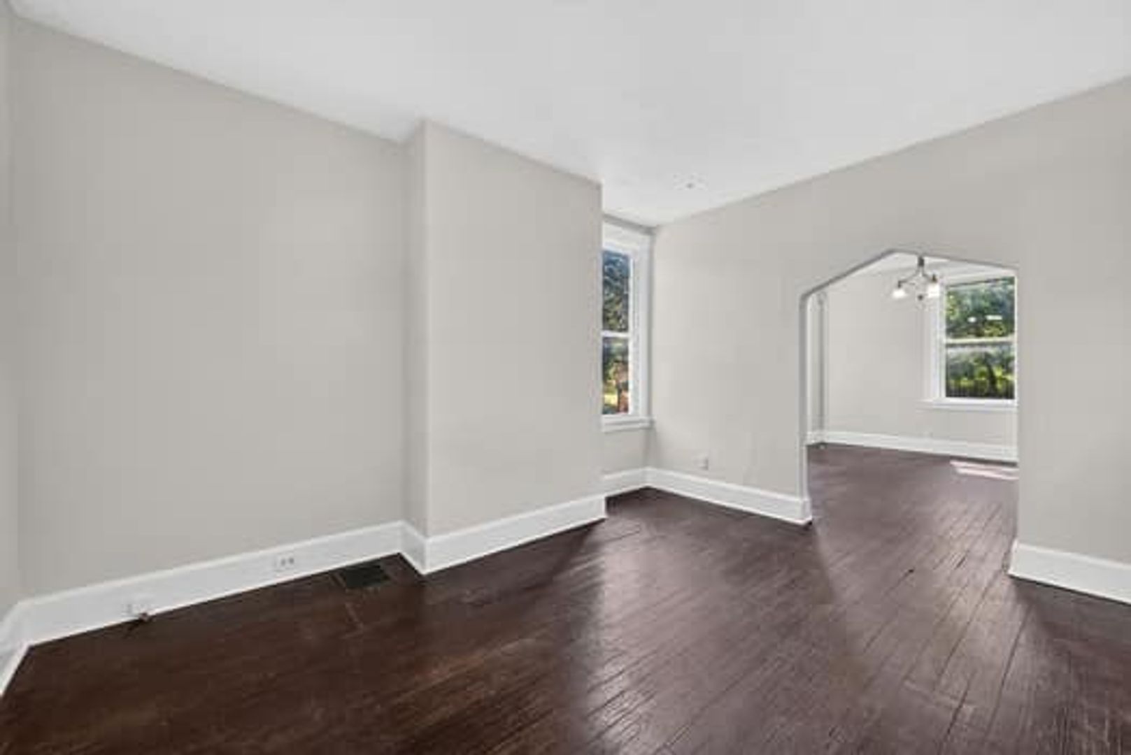 PHC- ST. MARTINS PL. 3819 10 of 12