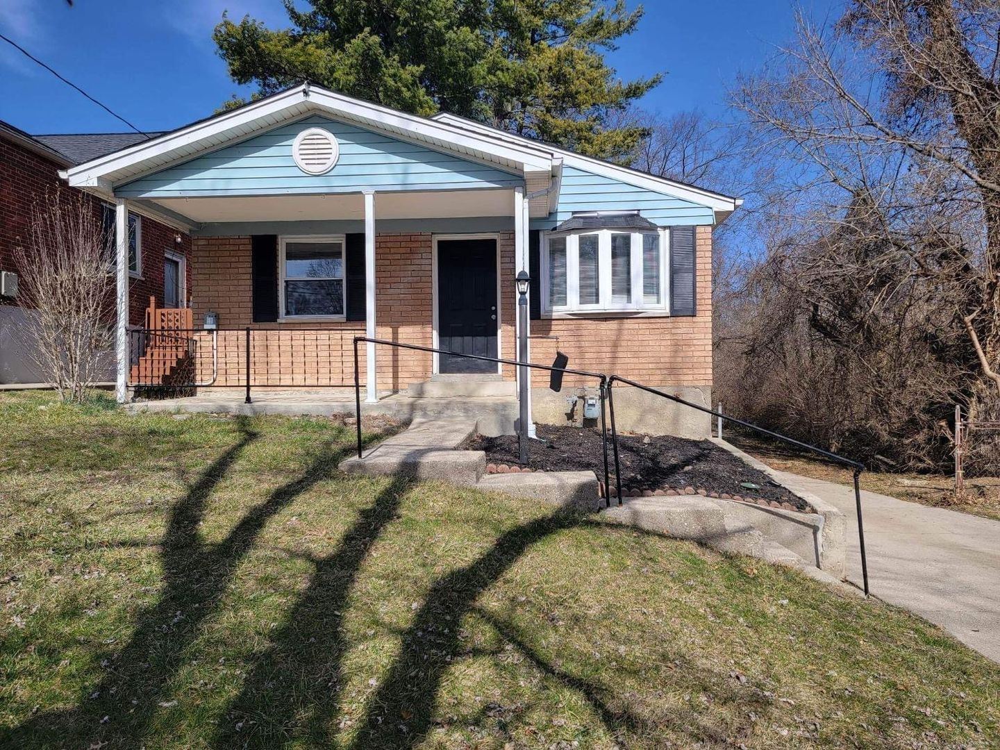 Cincinnati House: 5832 Childs Ave.