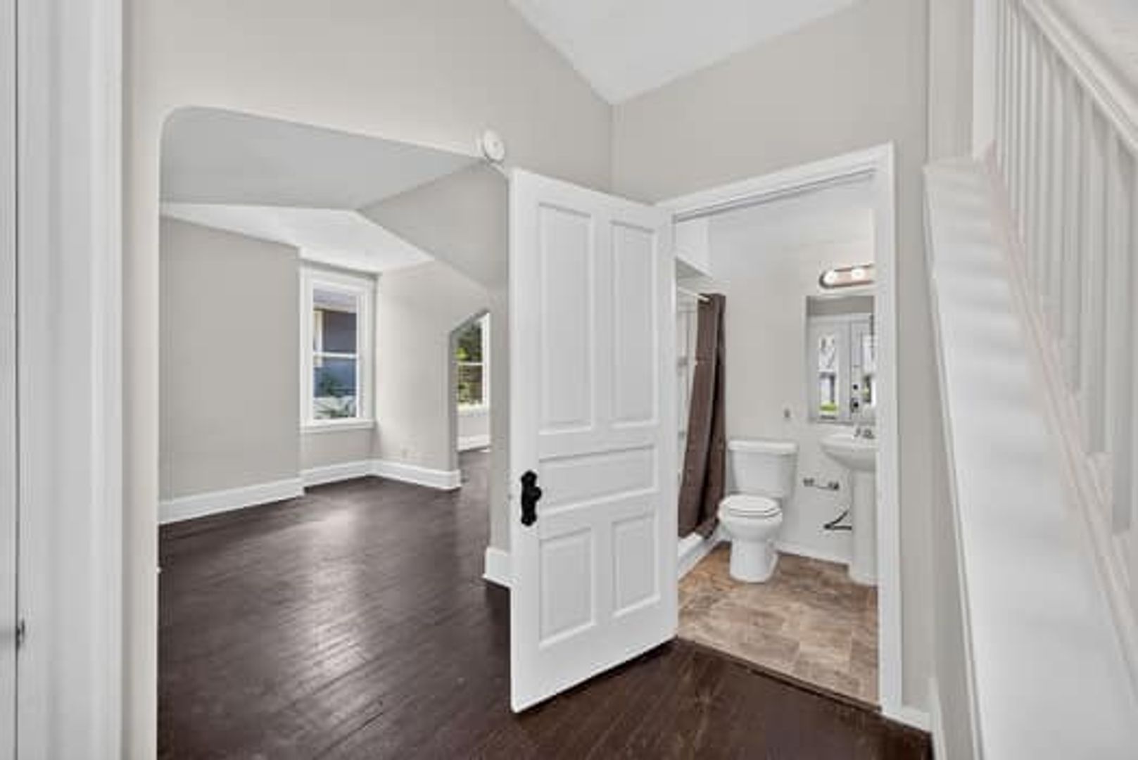 PHC- ST. MARTINS PL. 3819 7 of 12