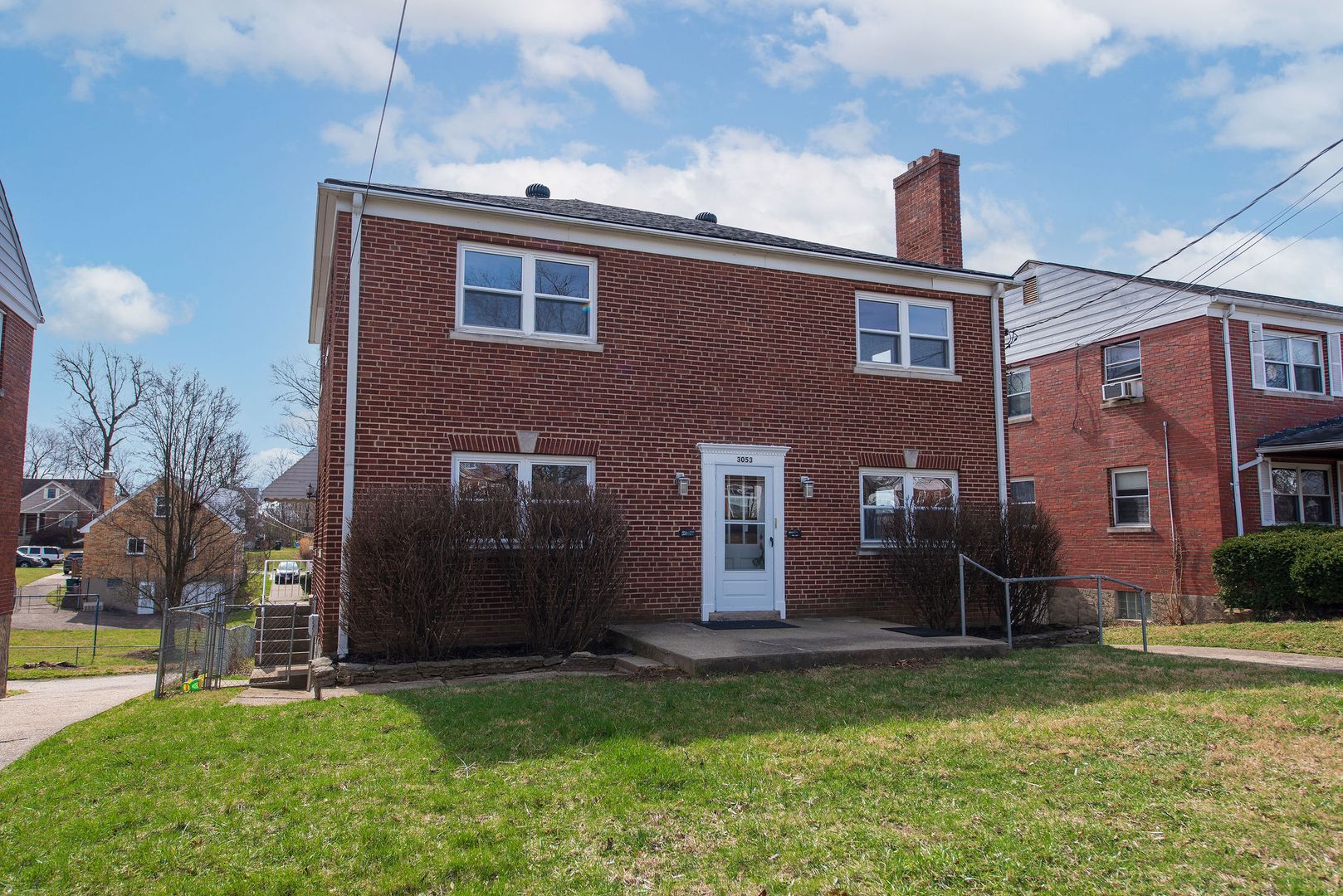 Cincinnati Apartment: 3053 N. Hegry Cir.