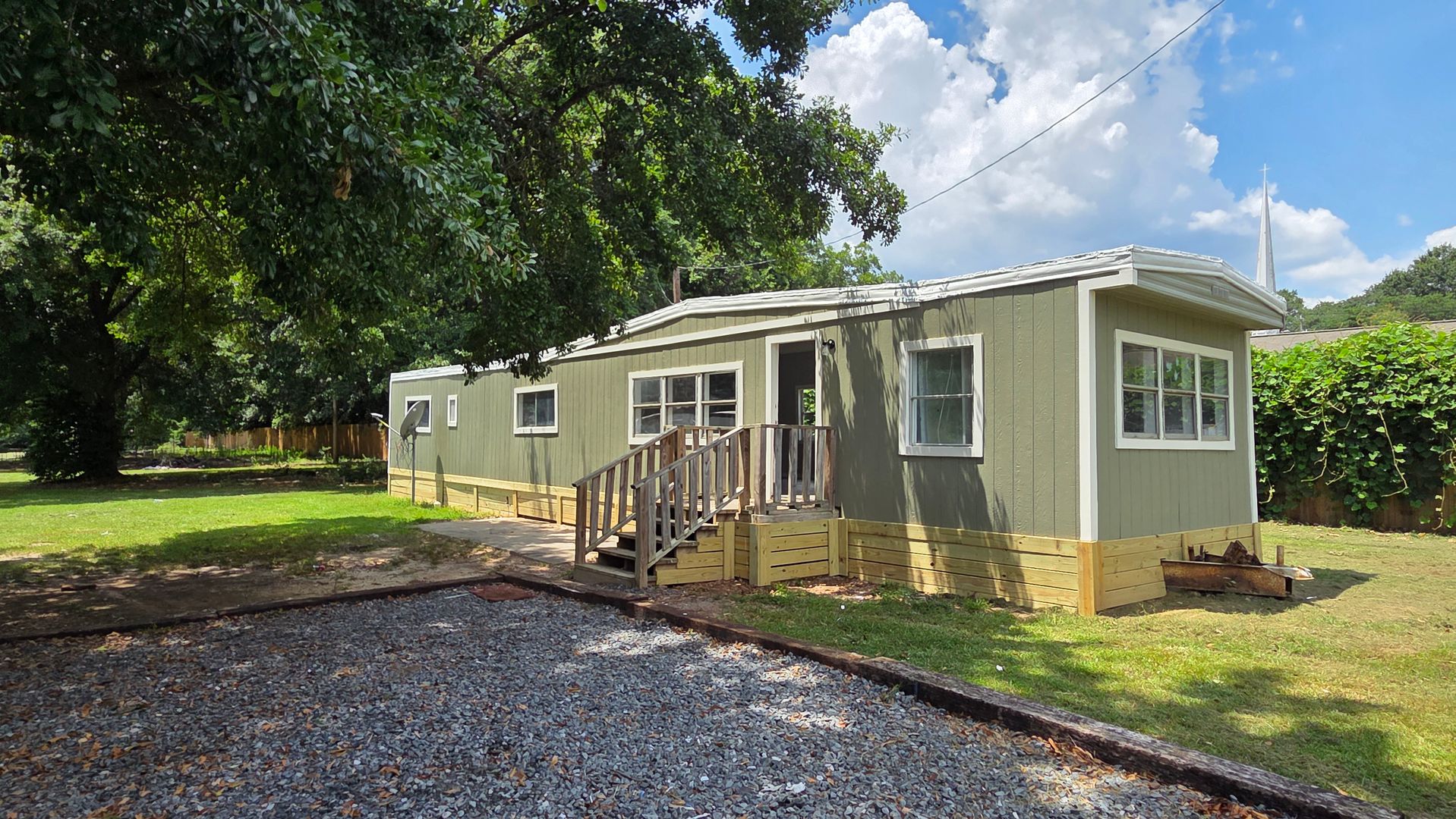 Warner Robins Apartment: 115 Virginia Dare