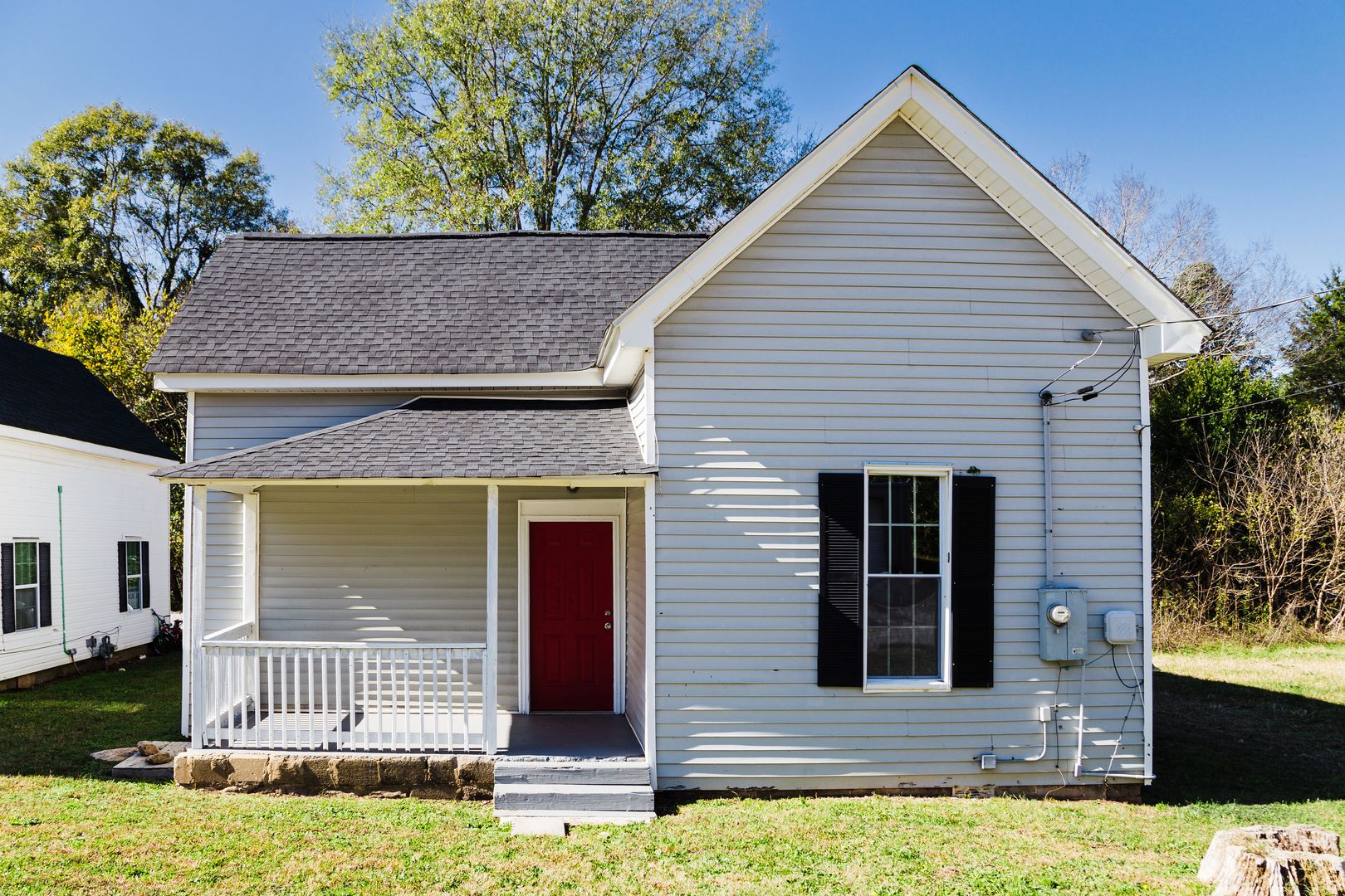 Griffin Apartment: 353 North 13th Street