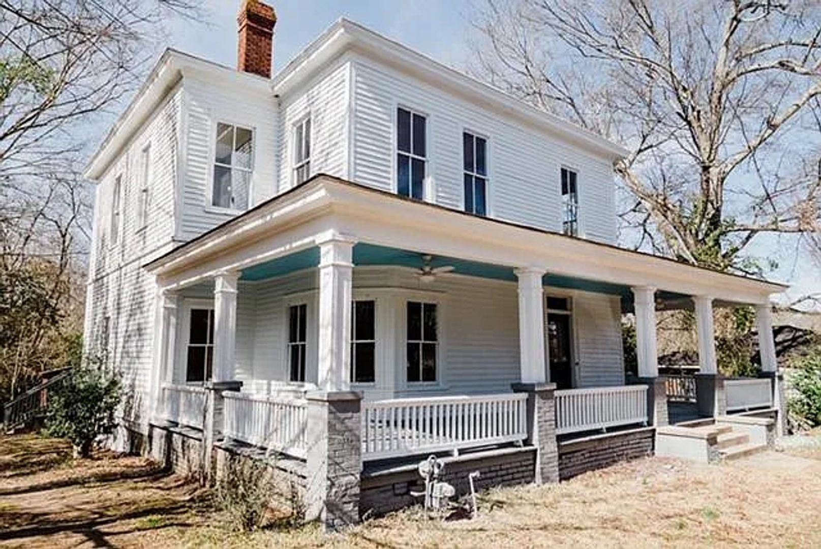 Griffin House: 129 N 14th St
