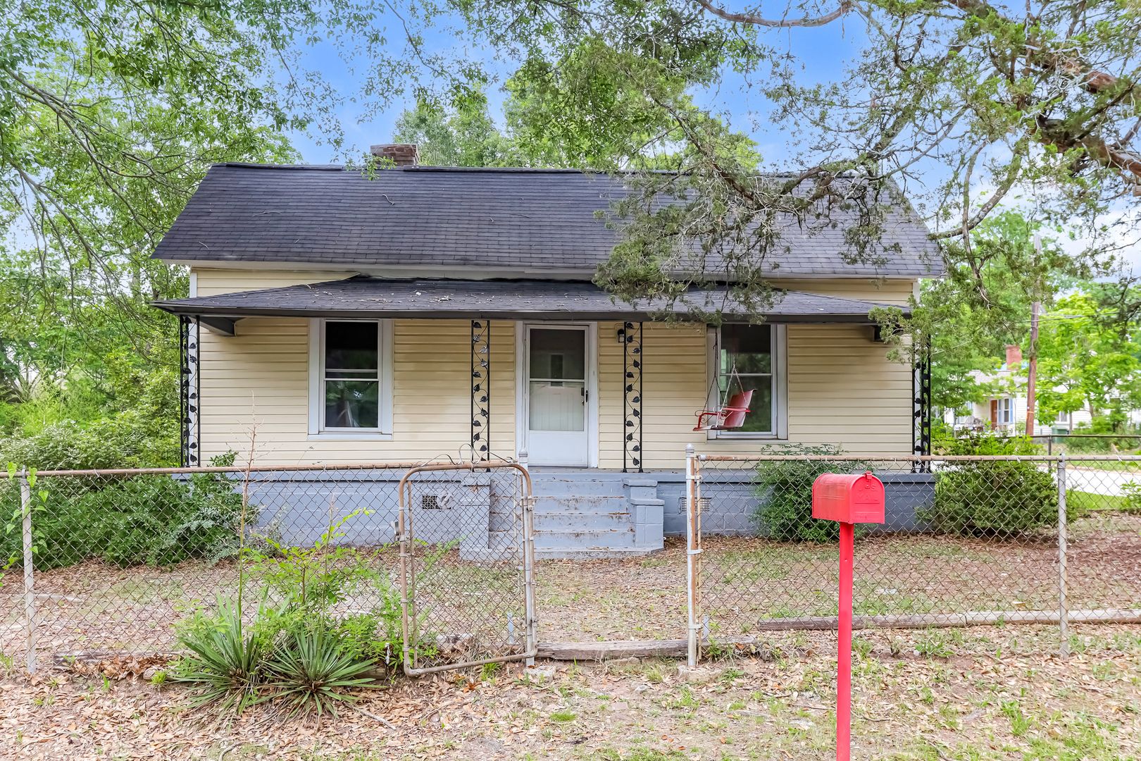 Griffin House: 404 N 15th St