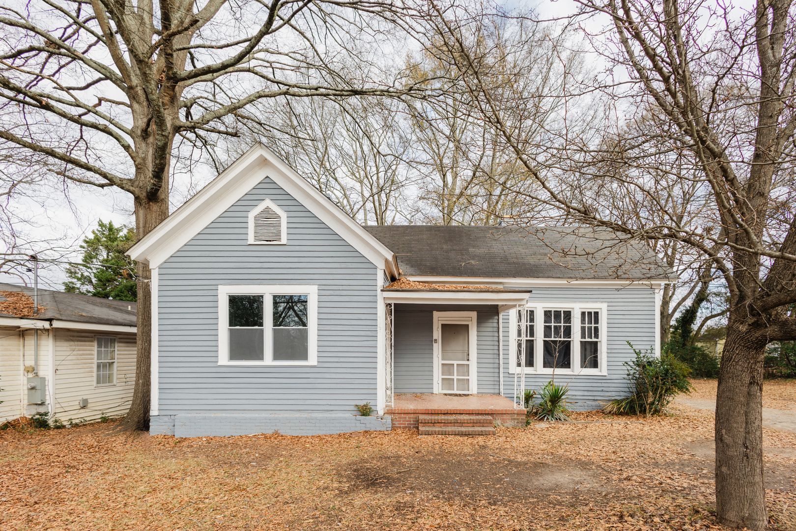 Griffin Apartment: 725 West Poplar Street