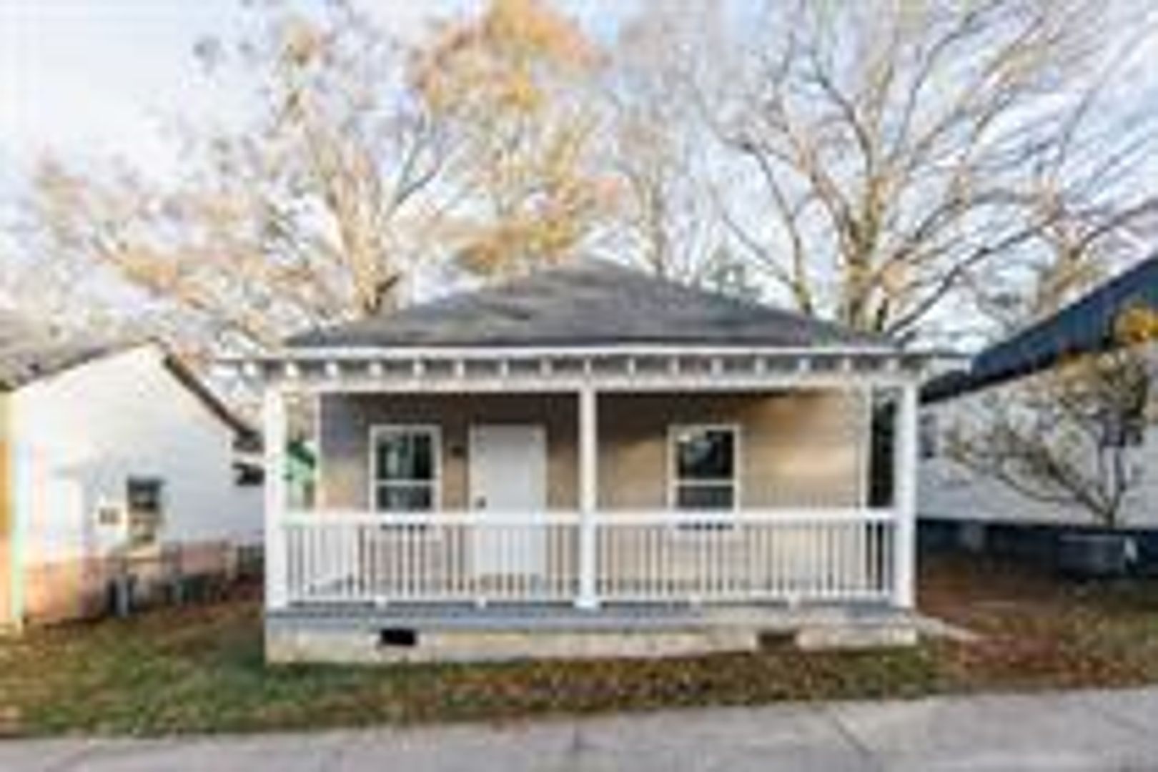 Griffin House: 211 W Cherry St