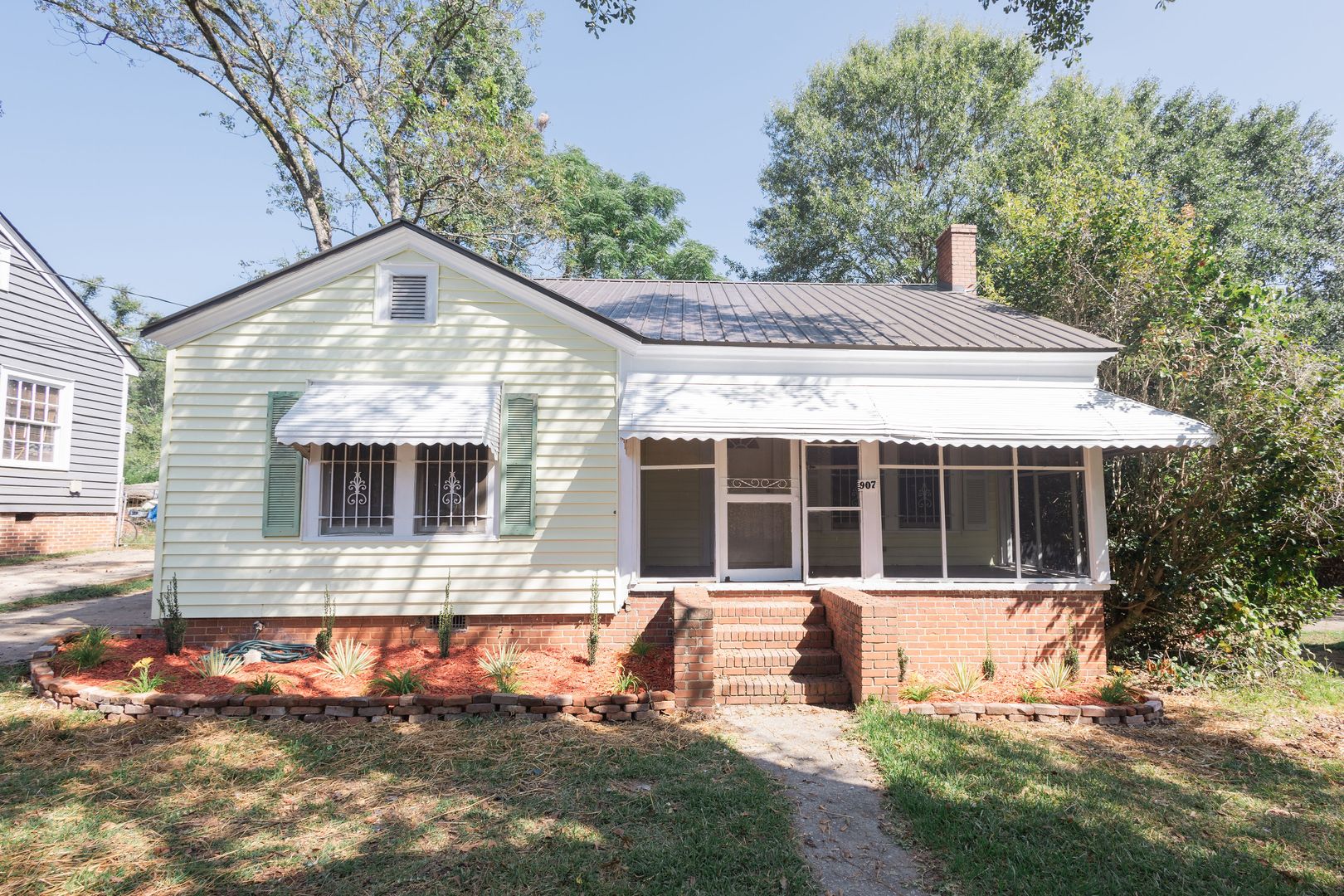 Griffin House: 907 W Broad St