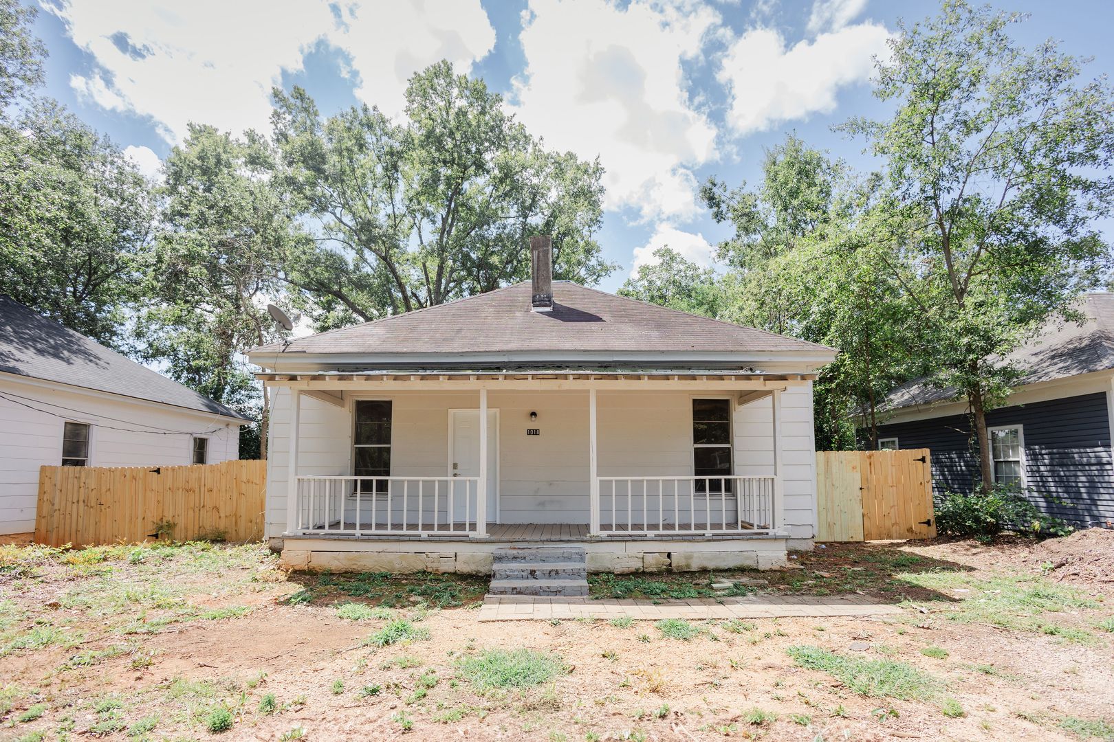 Griffin House: 1018 W Broad St
