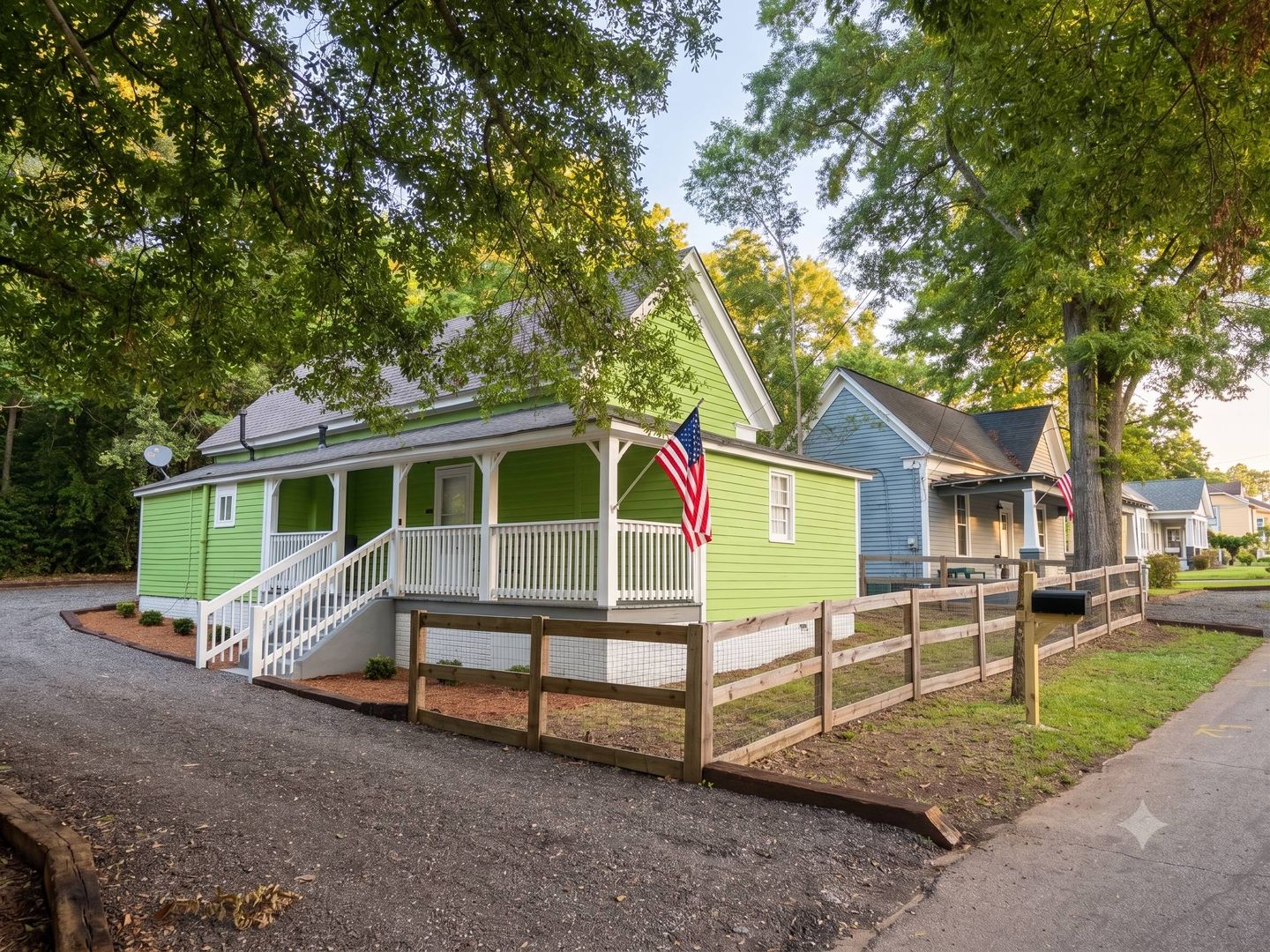 Griffin House: 725 Williams St
