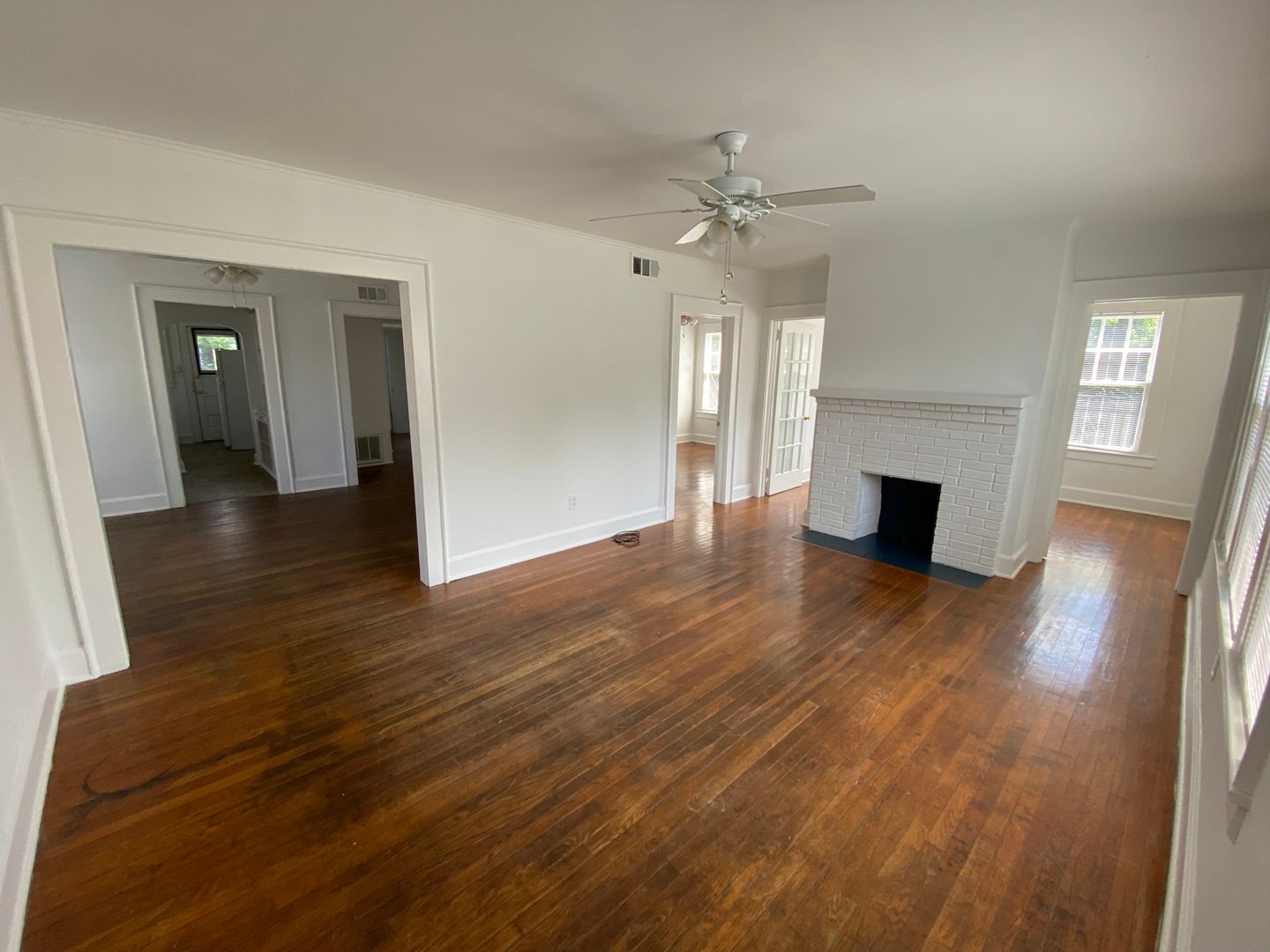 Savannah Apartment: 702 Maupas Avenue
