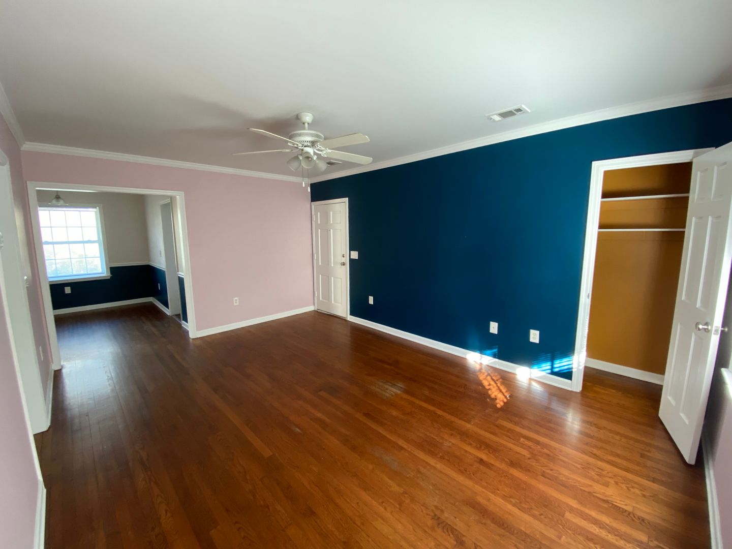 Savannah Apartment: 1226 East Victory Drive