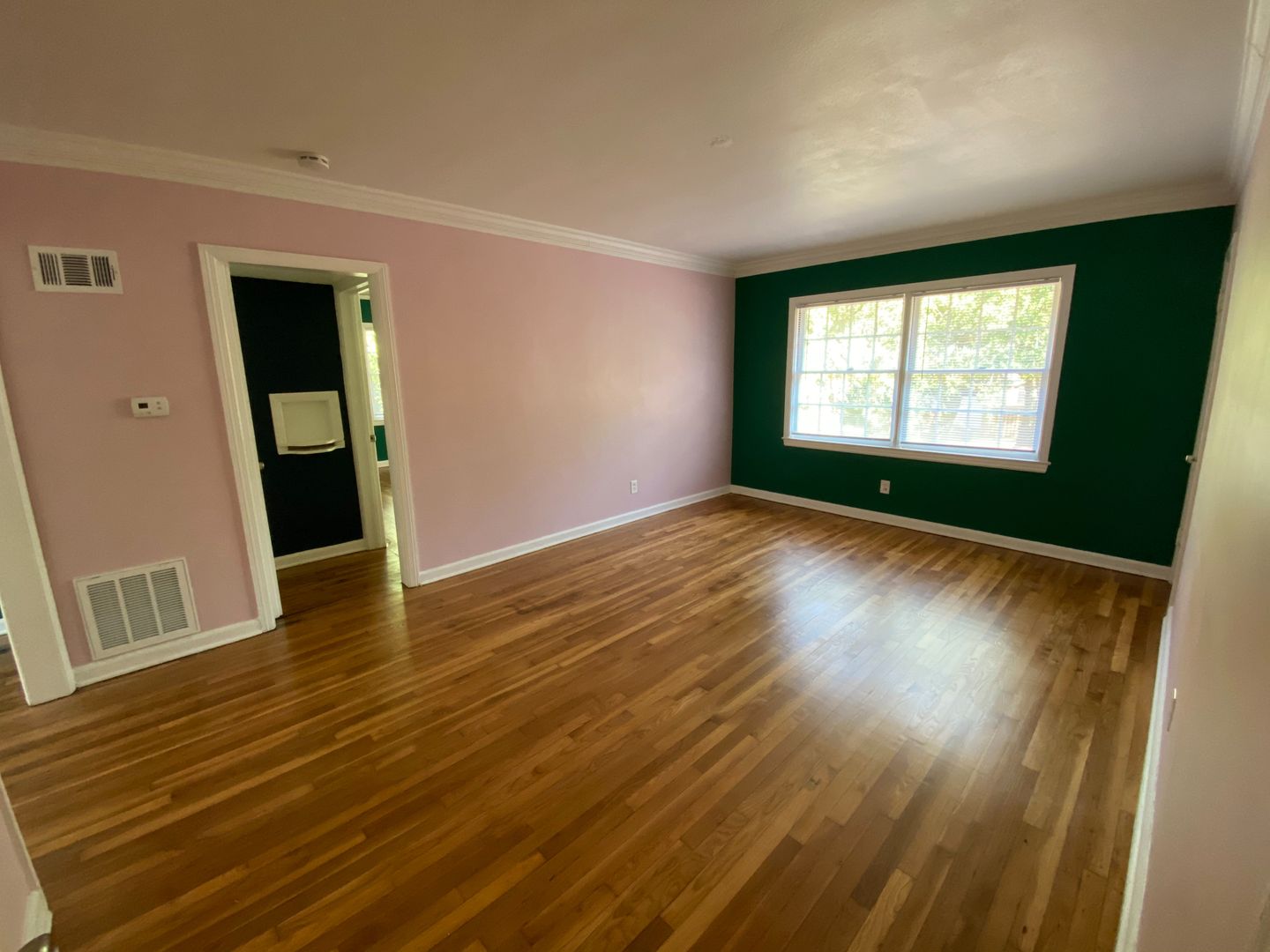 Savannah Apartment: 3521 Bull Street