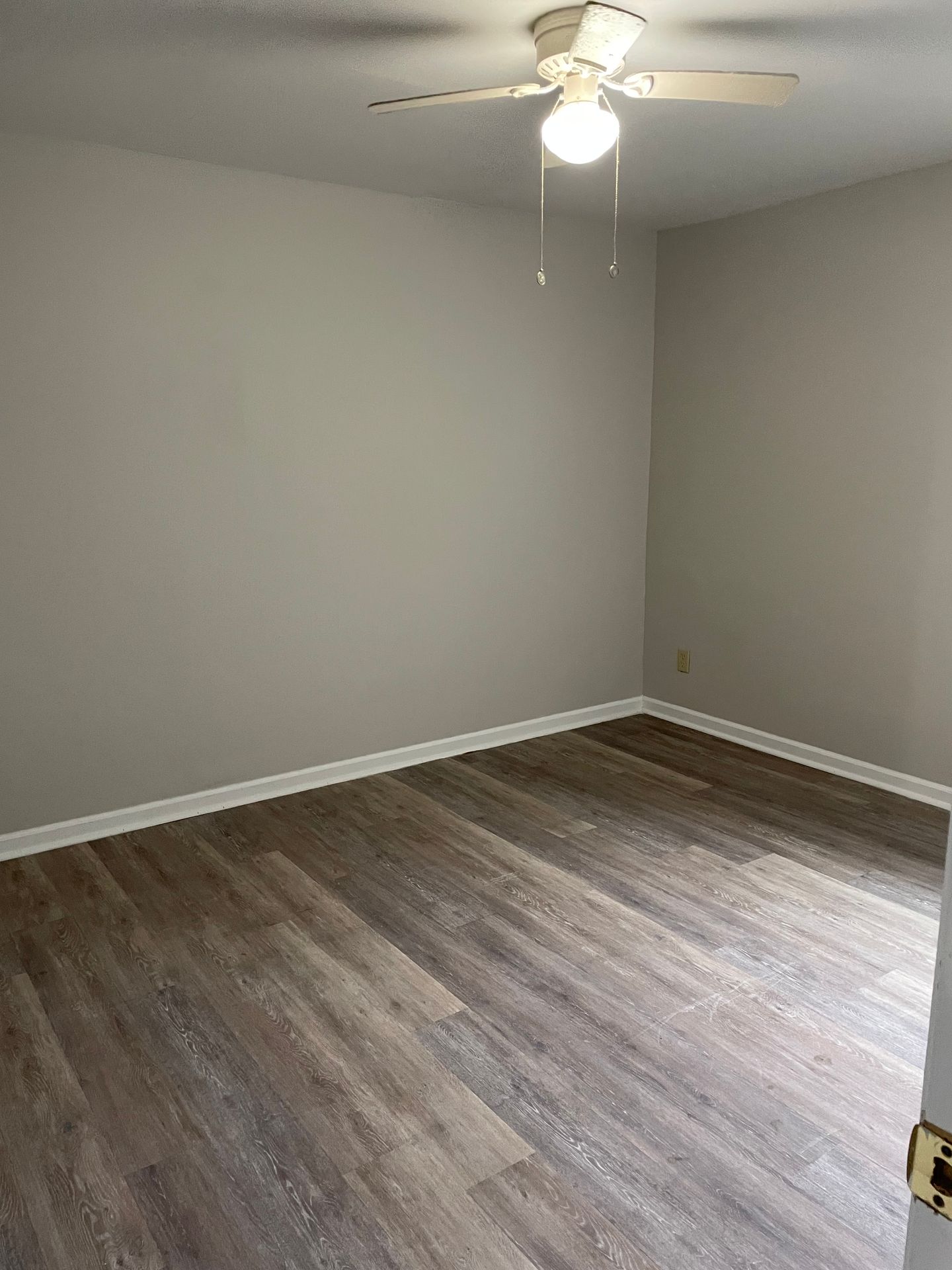 Mansfield Apartment: 135 E. Cook Rd.