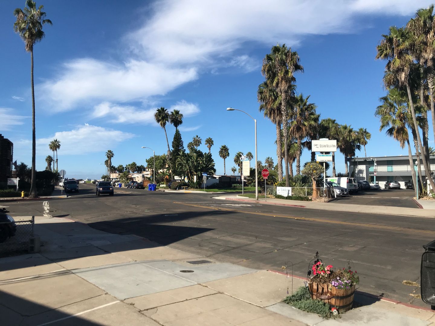 San Diego Apartment: 5133 West Point Loma Blvd