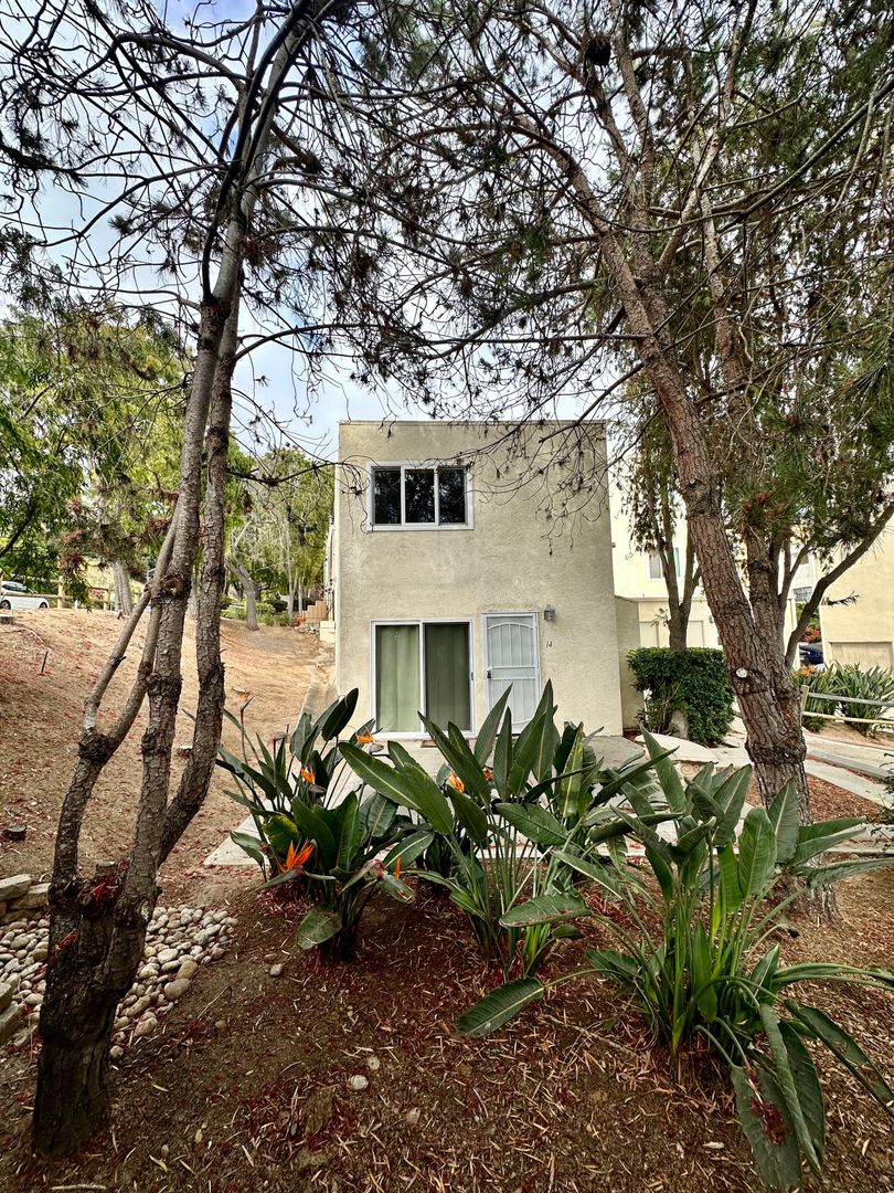 San Diego Townhome: 5725 Linda Vista Rd.