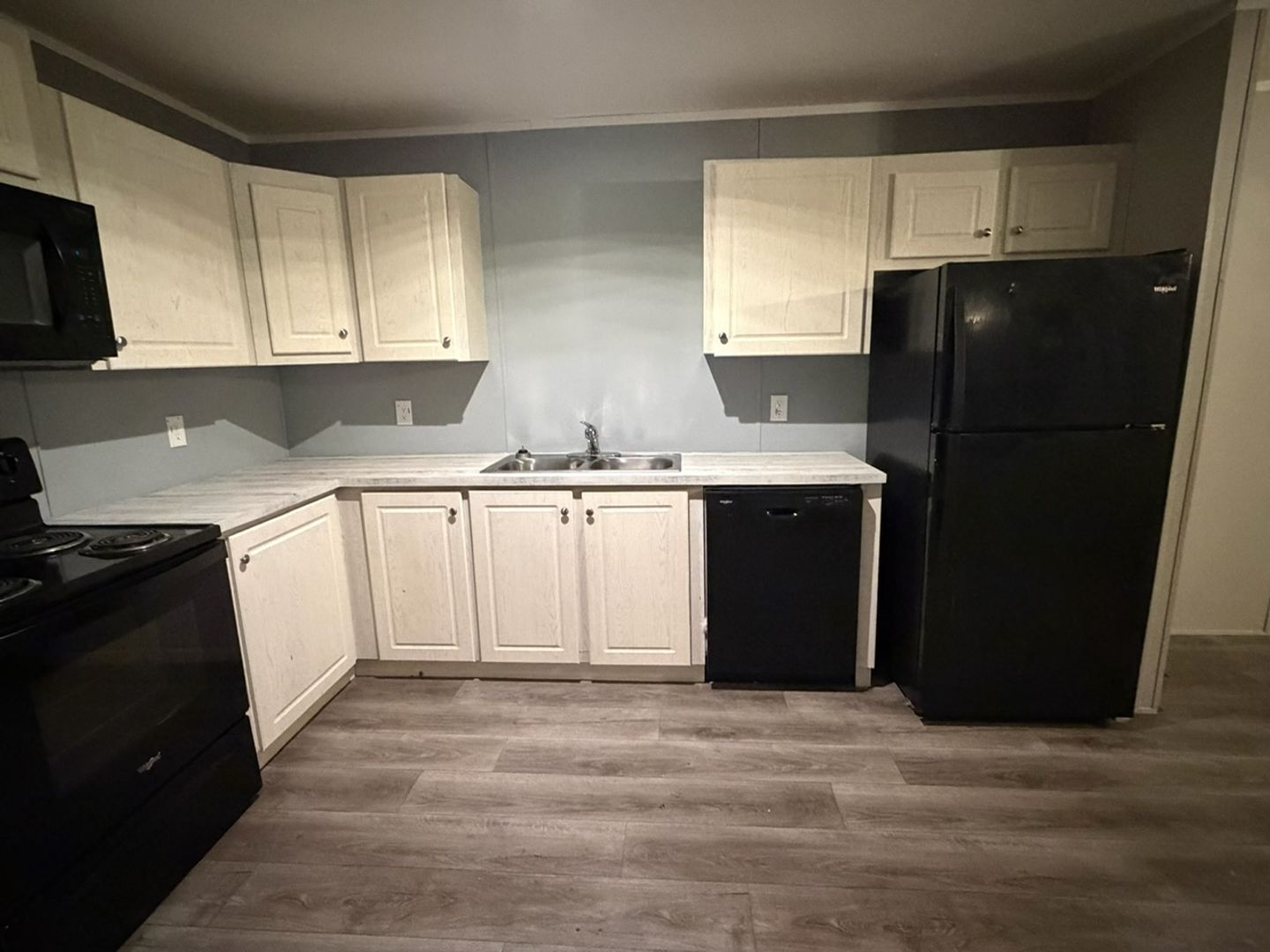 Muncie Apartment: 5600 W. Kilgore Avenue