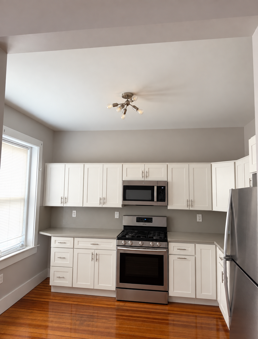 Chelsea Apartment: 1 Fay Sq