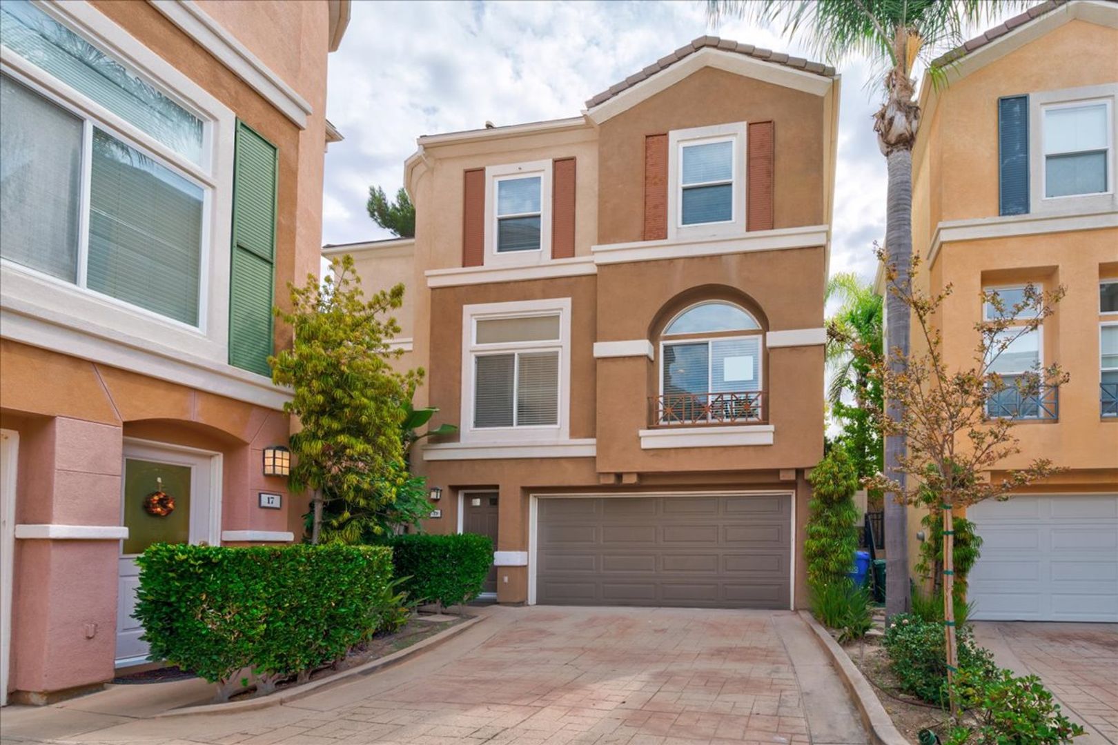 San Diego Townhome: 12680 Carmel Country Road