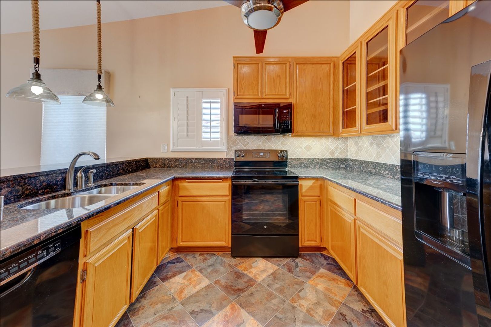 San Diego Condo: 12737 Via Nasca