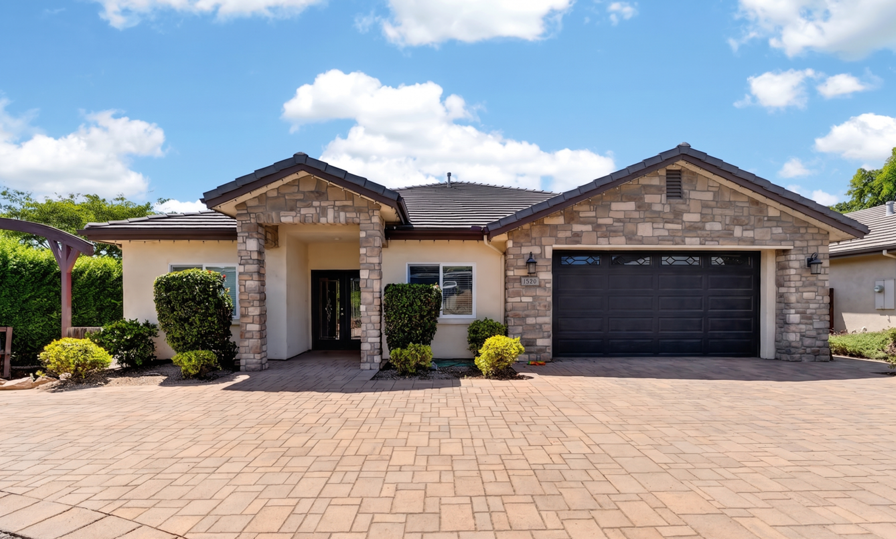 Vista House: 1520 Independence Way, Unit 1