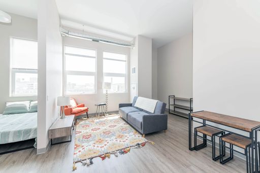 Bright Loft-Style Apartment! – photo 1