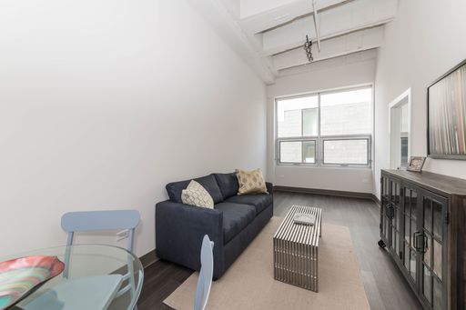 Affordable 2 Bedroom on Michigan Avenue! – photo 1