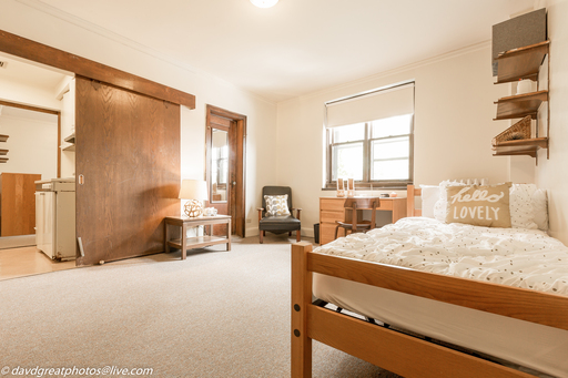Studio - Internet & Utilities Included! – photo 1
