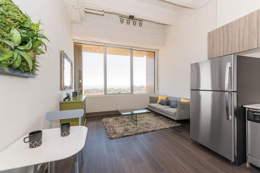 1 Bedroom East - Lake and Park views on Michigan Avenue! – photo 1