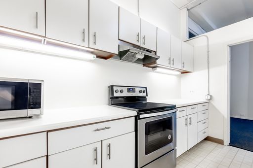 Spacious 2-Bedroom Apartment in the South Loop! – photo 1