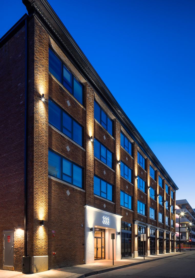 Wichita Apartment: 333 E English St