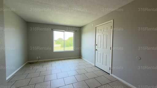 Broadview Apartments 2Bed / 1 Bath $795