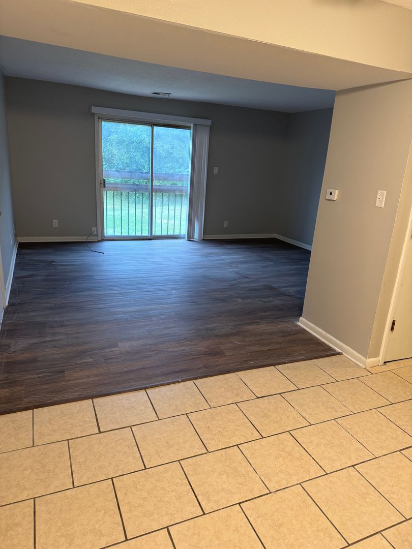 El Dorado Apartment: 1920 W Towanda
