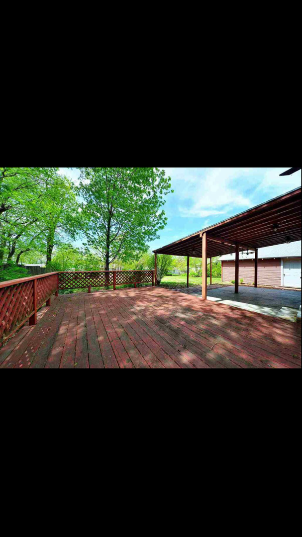 315 N Elm St, Newton, KS 67114