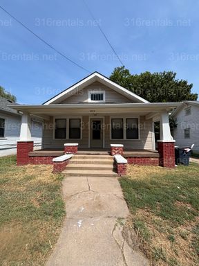 Three bed one bath available SOON! – photo 1